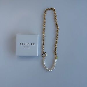 517 Gold Chain Necklace and White Pearl Necklace